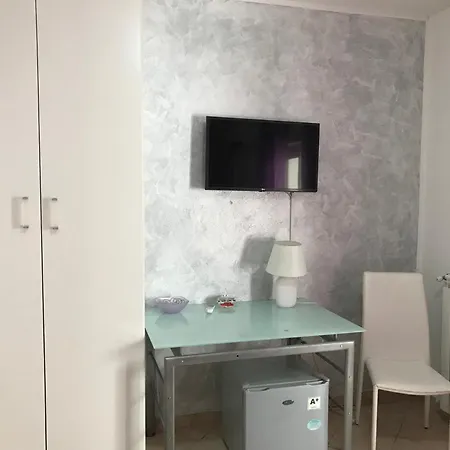 Busalacchi فندق مبيت وإفطار مونديلّو
