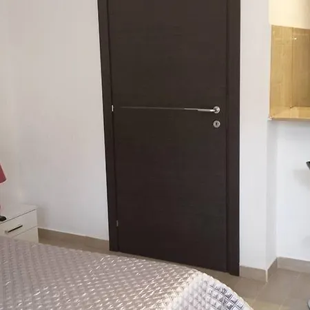 فندق مبيت وإفطار Busalacchi 3*