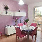 Busalacchi Oda ve Kahvaltı 3*