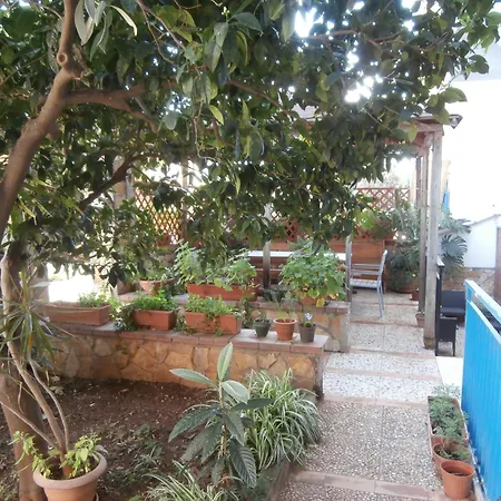 Bed & Breakfast Busalacchi 2*